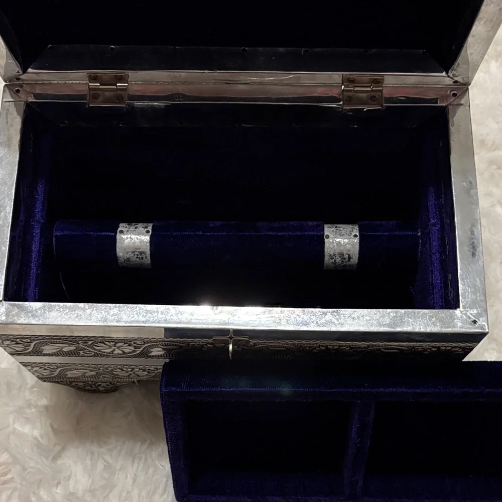 Brighton Silver Elephant Motif Jewelry Chest on rollers